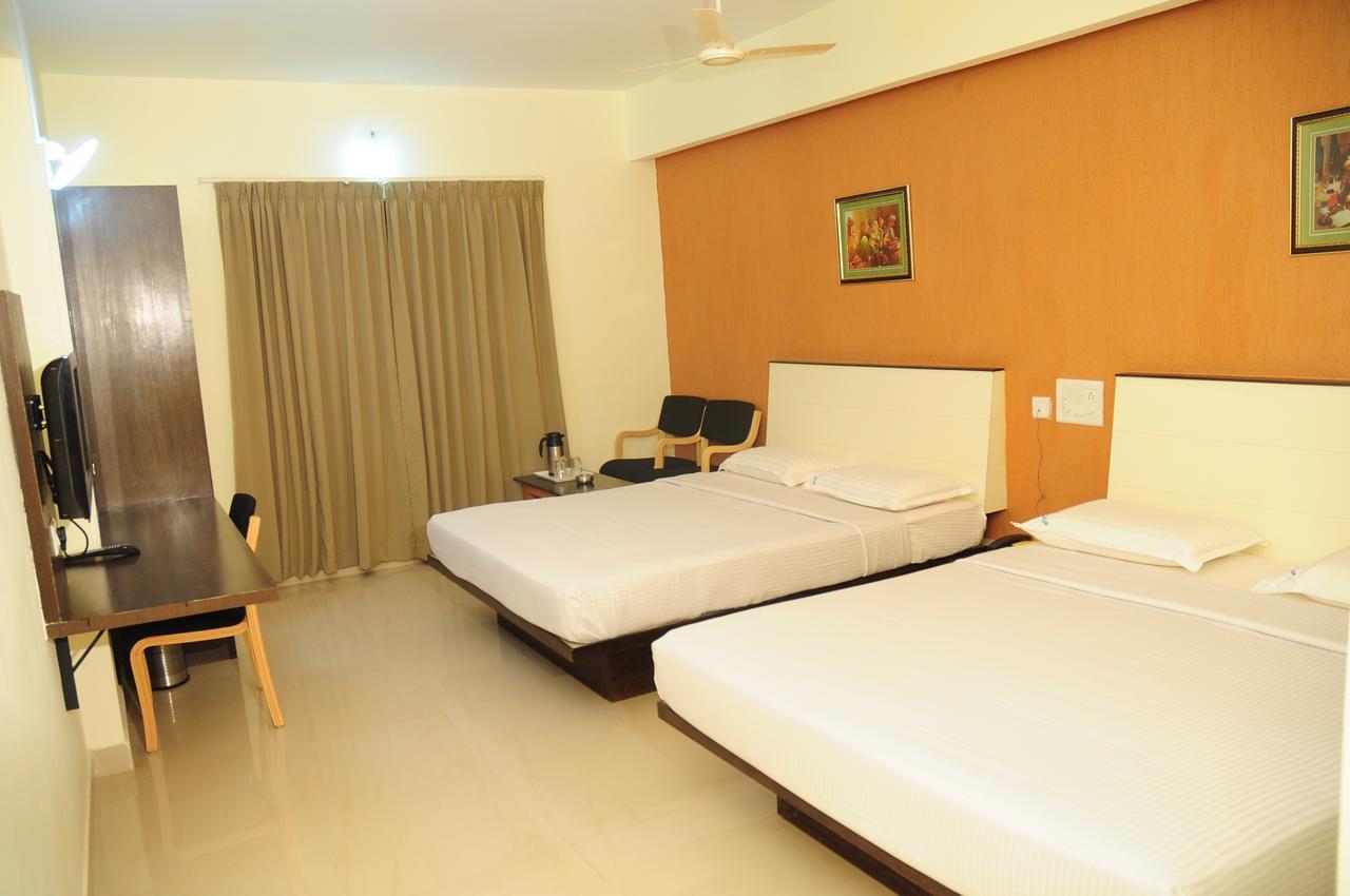 Comfort Inn Vyshak Mysore Exterior photo