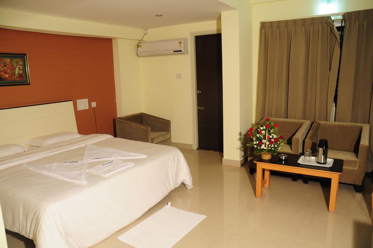 Comfort Inn Vyshak Mysore Exterior photo